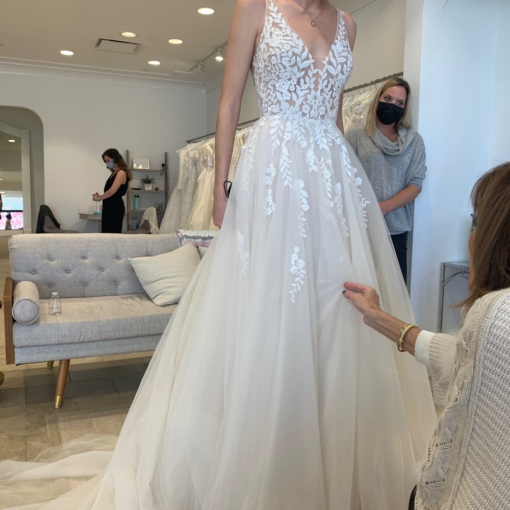 Never worn before Allure wedding dress
